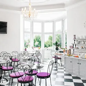 https://bellevue-am-kurfurstendamm-hotel.find-berlin-hotels.com