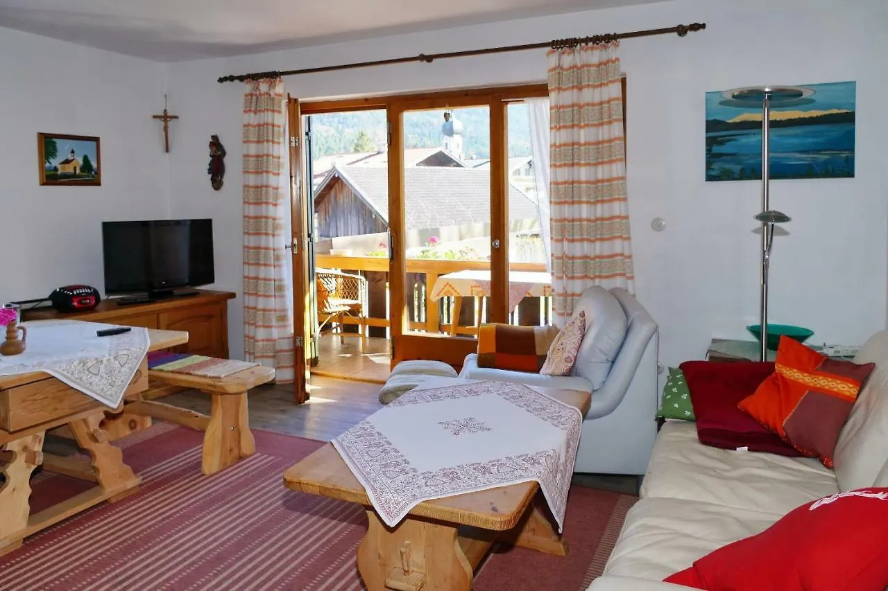 Guest house Ferienwohnungen Berghof Krun
